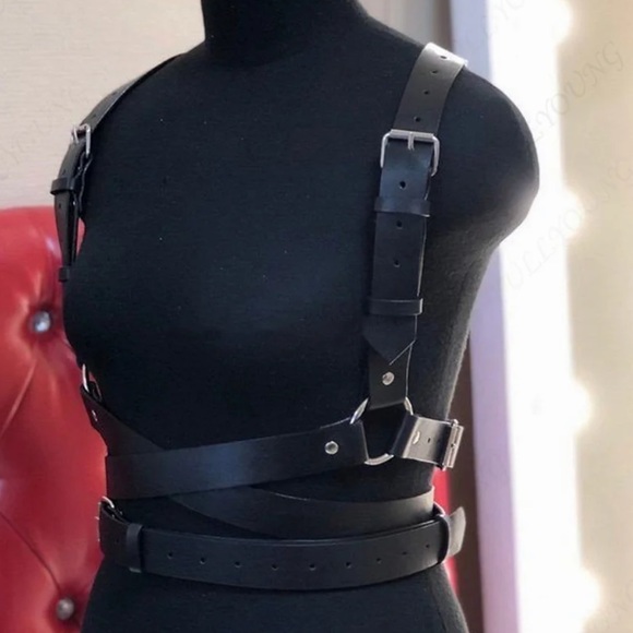 Thick O Ring Black Criss Cross Harness New - Picture 2 of 6